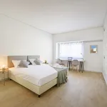 Rent a room of 250 m² in Lisbon