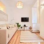 Rent 3 bedroom apartment in lisbon