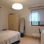 Pronajměte si 3 ložnic/e byt o rozloze 66 m² v Praha