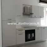 Affitto 2 camera appartamento di 35 m² in Melegnano