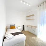 Rent 10 bedroom house in Madrid