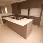 Rent 4 bedroom house in Gungahlin