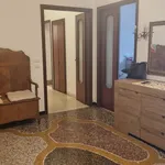 Rent 8 bedroom apartment of 150 m² in Genova