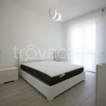 Rent 2 bedroom apartment of 62 m² in Milano