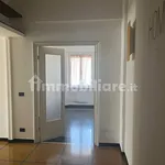 Rent 4 bedroom apartment of 90 m² in Genoa