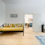 Pronajměte si 2 ložnic/e byt o rozloze 91 m² v Prague