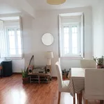 Rent 2 bedroom apartment of 90 m² in Lisbon