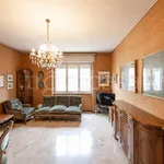 Rent 3 bedroom apartment of 115 m² in Milano