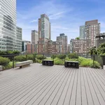 Rent 4 bedroom apartment of 292 m² in New York