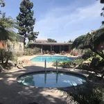 Rent 2 bedroom apartment in Huntington Beach