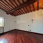 Affitto 4 camera casa di 120 m² in Buonconvento