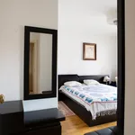 Rent 4 bedroom apartment in Lisbon