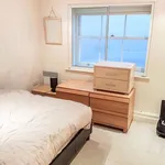 Rent 3 bedroom flat in North West England