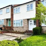 Rent 4 bedroom apartment in East Of England