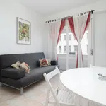 Rent 1 bedroom apartment of 40 m² in Porto