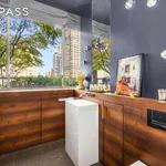 Rent 4 bedroom apartment of 269 m² in New York City