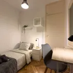 Rent a room of 100 m² in barcelona