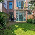 Huur 8 slaapkamer huis van 266 m² in Den Haag
