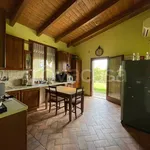 Rent 5 bedroom house of 258 m² in Vigarano Mainarda