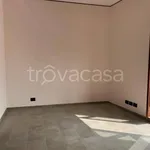 Affitto 5 camera appartamento di 122 m² in Saluzzo