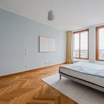 Miete 3 Schlafzimmer wohnung von 122 m² in Berlin