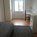 Rent a room in lisbon