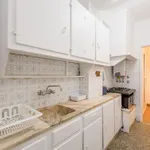 Rent 3 bedroom apartment in Lisbon