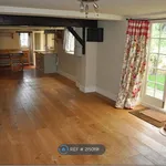 Rent 6 bedroom house in East Midlands