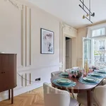 Rent 7 bedroom apartment of 221 m² in Paris