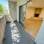 Rent 2 bedroom apartment of 109 m² in Los Angeles