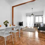 Rent 2 bedroom apartment of 92 m² in lisbon