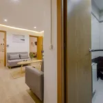 Rent a room of 87 m² in Madrid