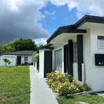 Rent 2 bedroom apartment in Miramar