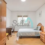 Alquilo 3 dormitorio apartamento de 81 m² en Oviedo