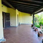 Rent 4 bedroom house of 300 m² in Rome