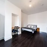 Rent 6 bedroom house in Leeds