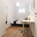 Rent a room in lisbon