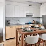 Rent 2 bedroom apartment in Astoria