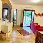 Rent 3 bedroom house of 100 m² in Roma