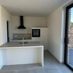 Maison de 268 m² avec 1 chambre(s) en location à Kinrooi