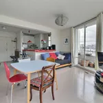 Appartement de 70 m² avec 2 chambre(s) en location à Paris