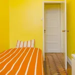 Rent a room in lisbon