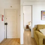 Rent 1 bedroom apartment of 50 m² in lisbon