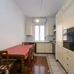 Rent 3 bedroom apartment of 75 m² in Milan