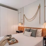 Rent 4 bedroom apartment of 65 m² in Lisboa