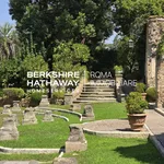 Rent 5 bedroom house of 1 m² in Rome