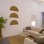 Rent a room of 350 m² in barcelona