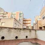 Rent 5 bedroom apartment in Barcelona