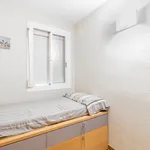 Rent 4 bedroom apartment in Barcelona