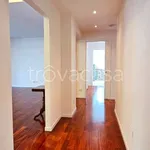 Rent 4 bedroom apartment of 141 m² in Roma